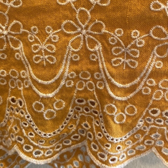 LOFT Linen Blend Riviera Embroidered Scalloped Hem Shorts Mustard Yellow Sz 4 - Picture 2 of 9